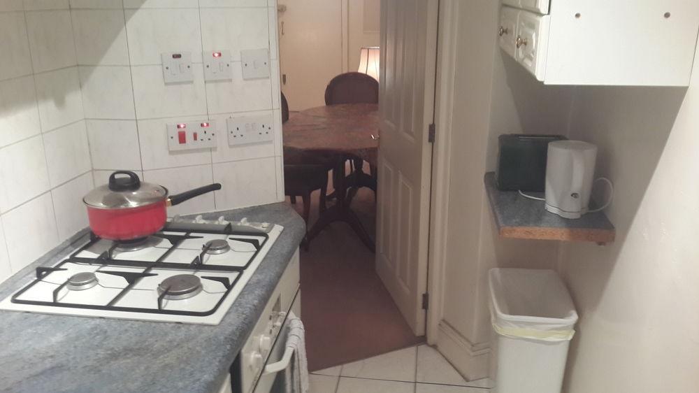 Kensingtoncourt Aparthotel Лондон Екстериор снимка