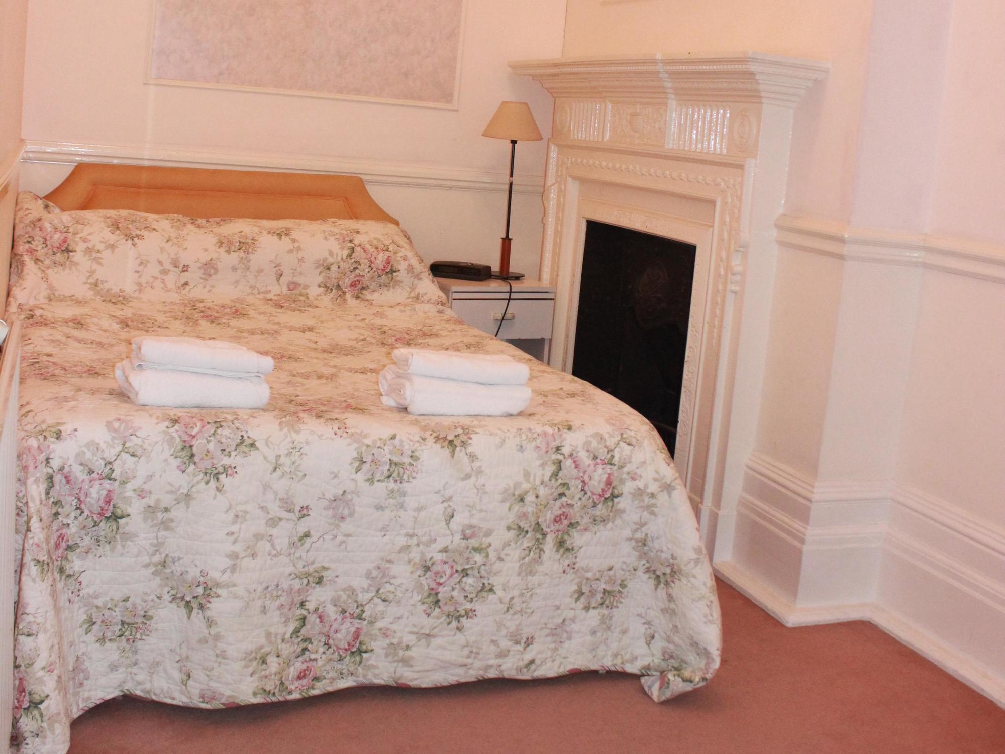 Kensingtoncourt Aparthotel Лондон Екстериор снимка