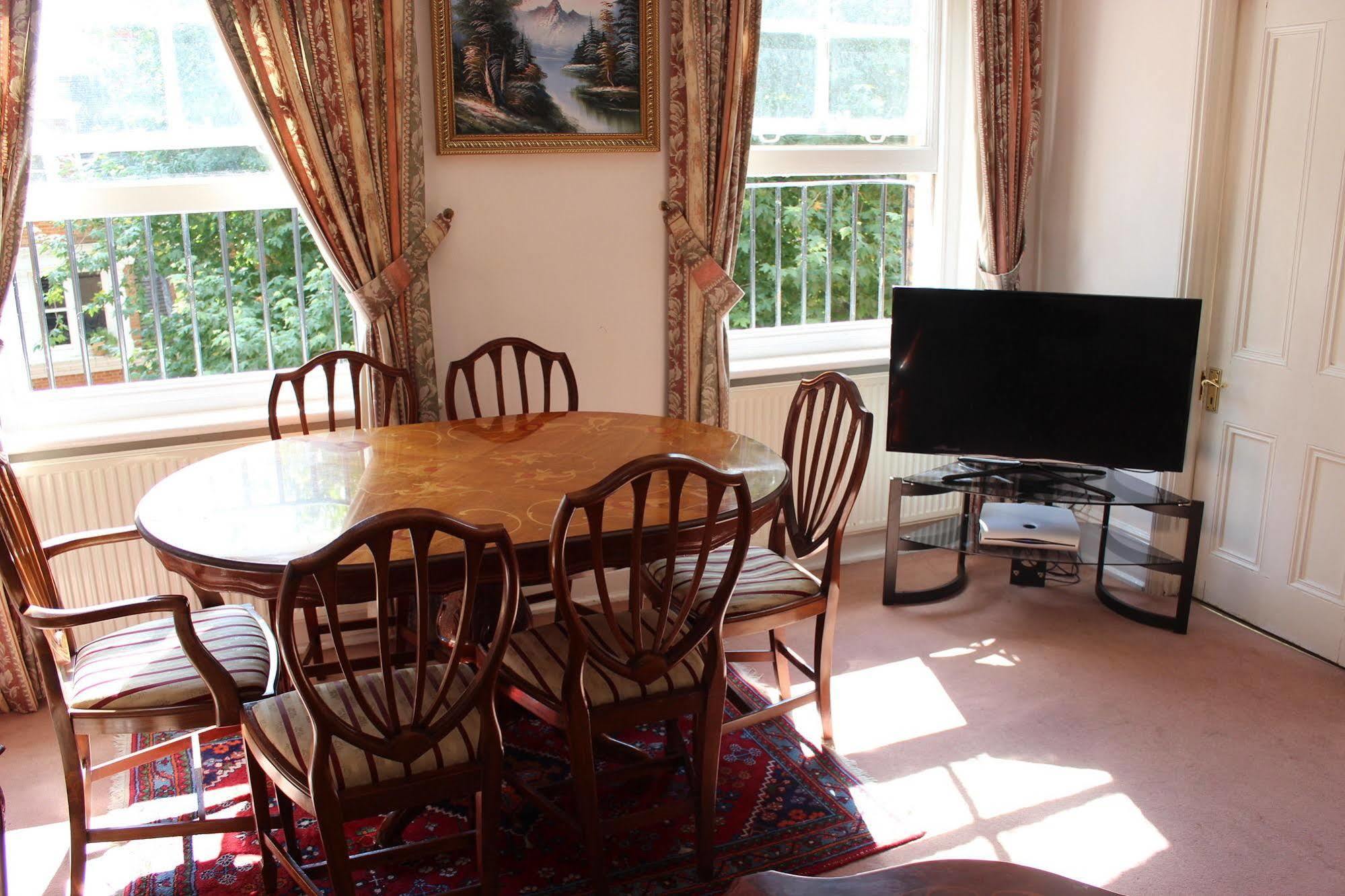 Kensingtoncourt Aparthotel Лондон Екстериор снимка