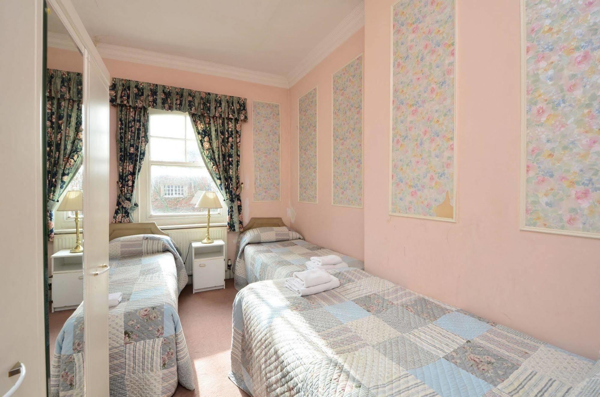 Kensingtoncourt Aparthotel Лондон Екстериор снимка