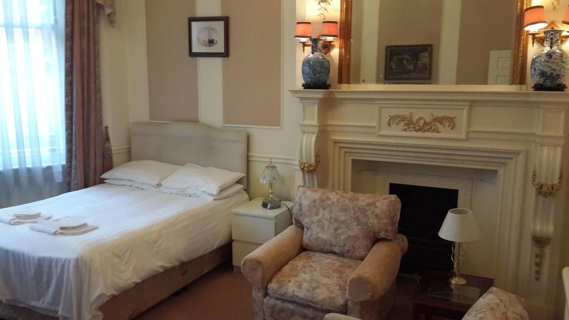 Kensingtoncourt Aparthotel Лондон Екстериор снимка