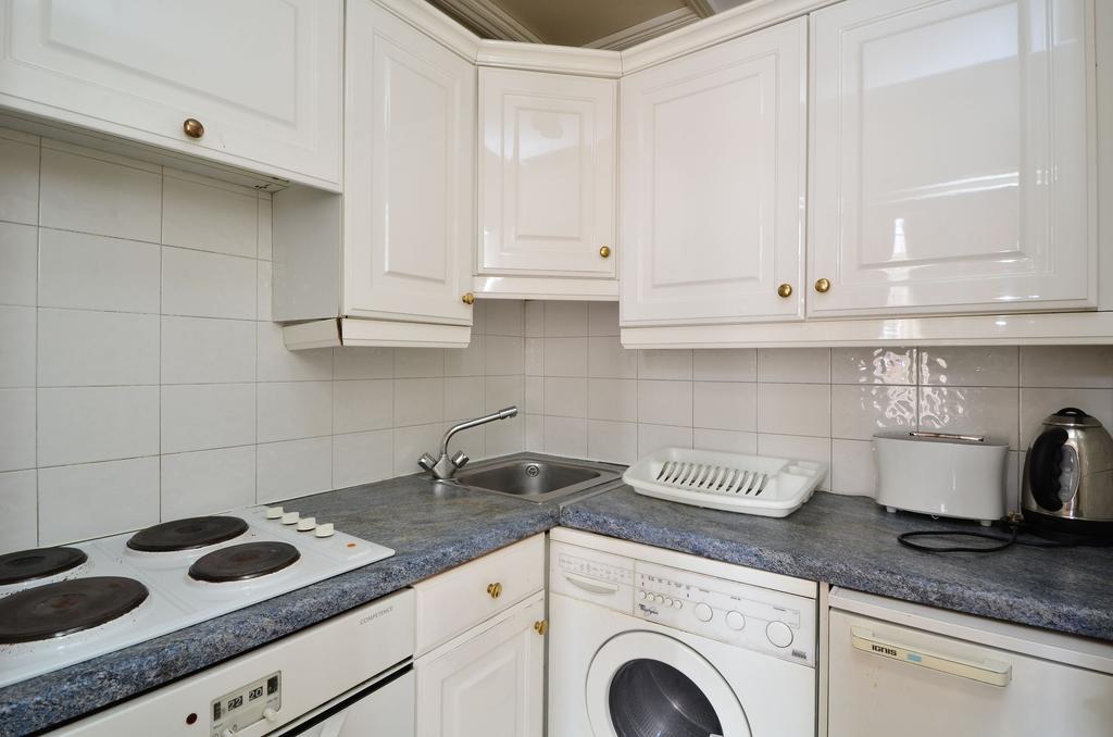 Kensingtoncourt Aparthotel Лондон Екстериор снимка